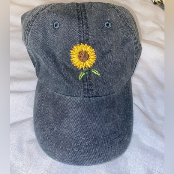 Blue Jean ADAMS baseball cap with sunflower embroidered. - Picture 1 of 3